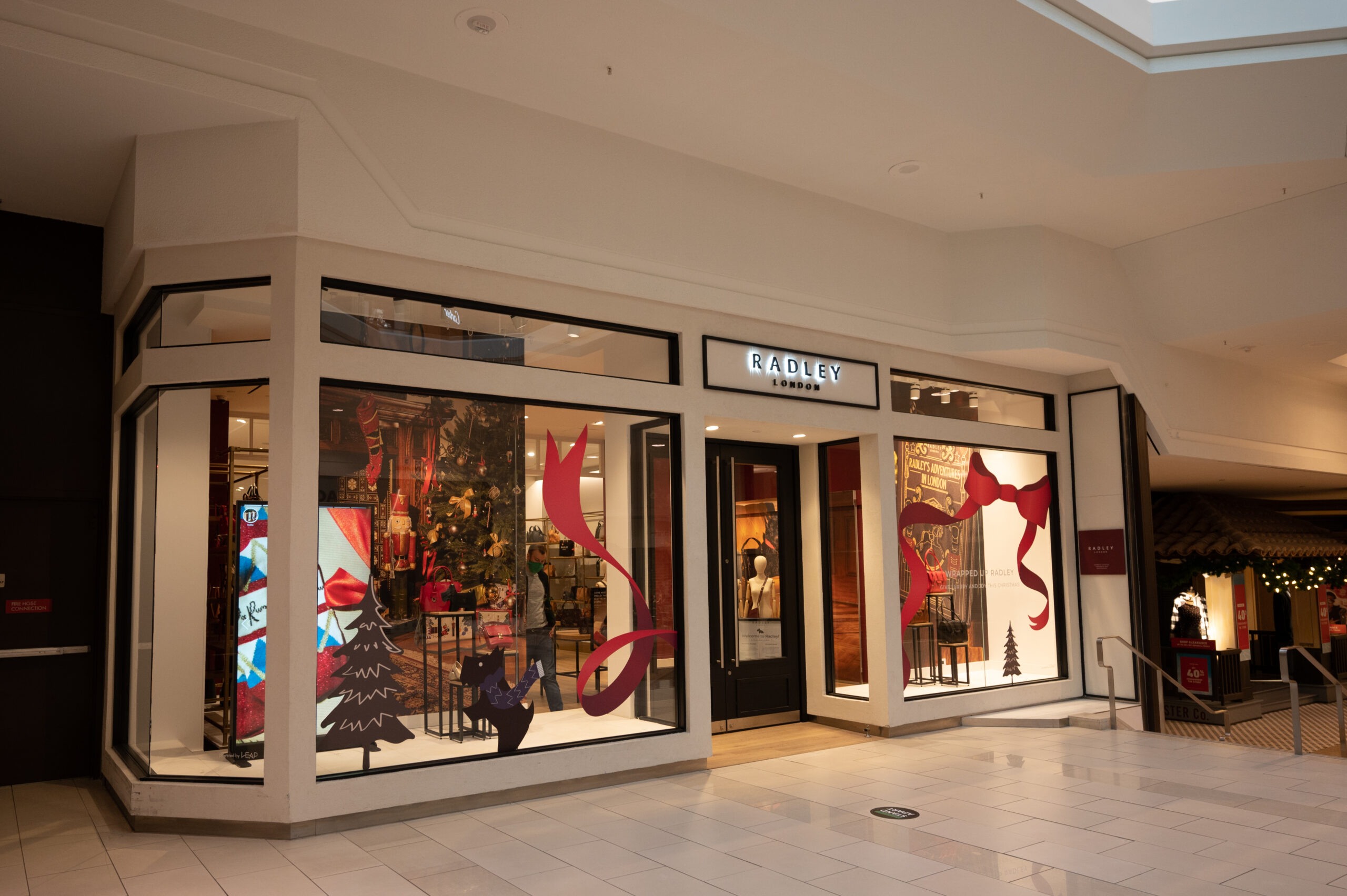 Radley London Opens First US Retail Pop Up In Short Hills Mall Radley London Opens First US Retail Pop Up In Short Hills Mall